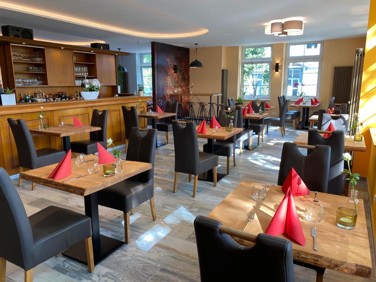 Heidekoenig Hotel Целе Екстериор снимка