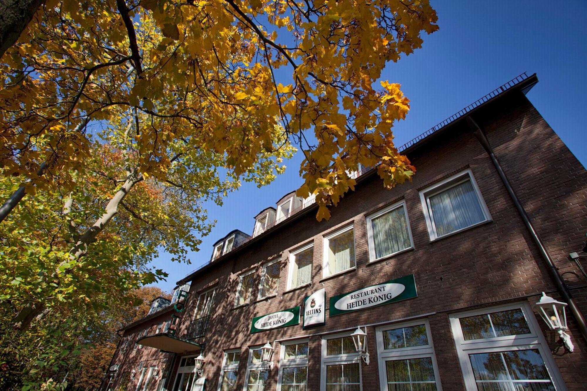 Heidekoenig Hotel Целе Екстериор снимка