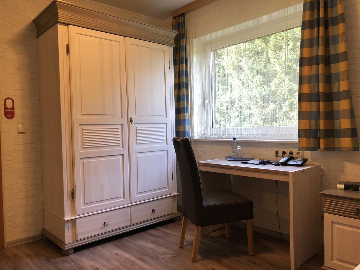 Heidekoenig Hotel Целе Екстериор снимка