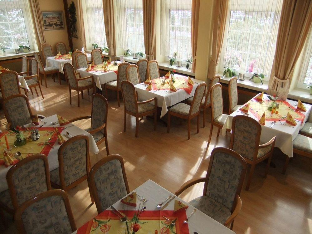 Heidekoenig Hotel Целе Екстериор снимка